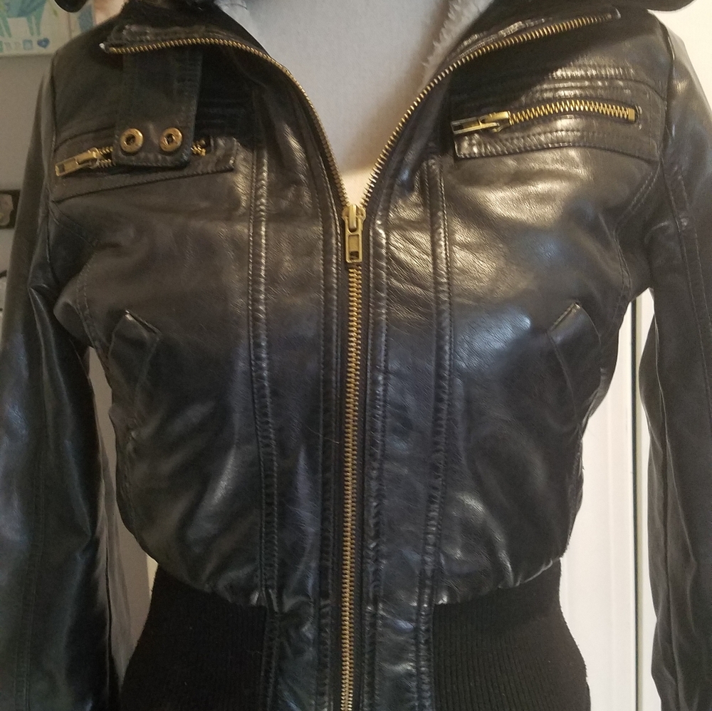 Jacket - Picture 3 of 4